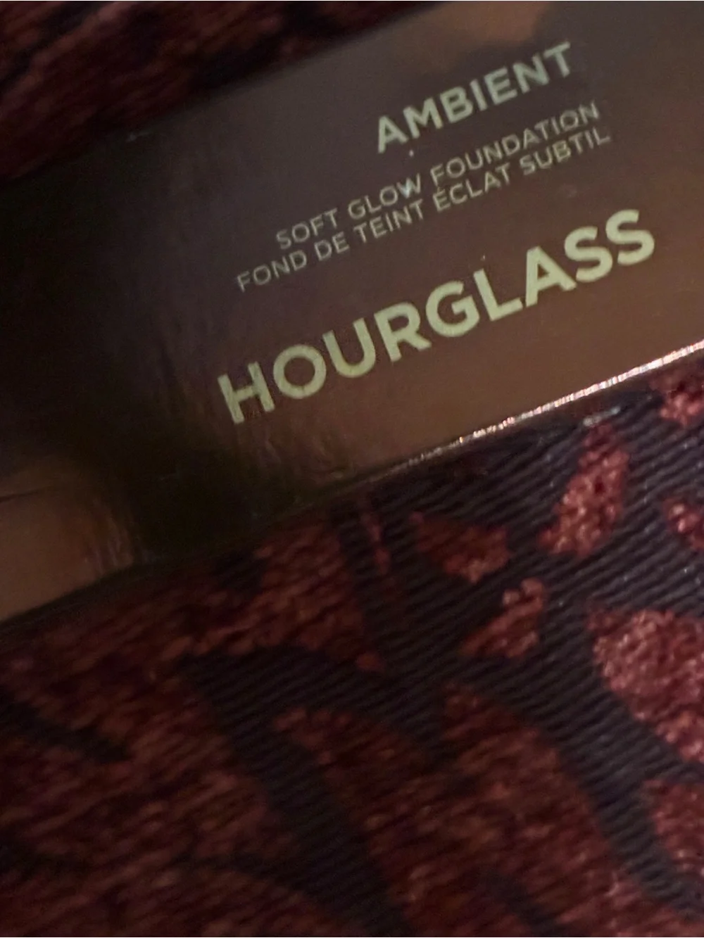 Hourglass Ambient Soft Glow Foundation —shade 3 - Picture 2 of 3
